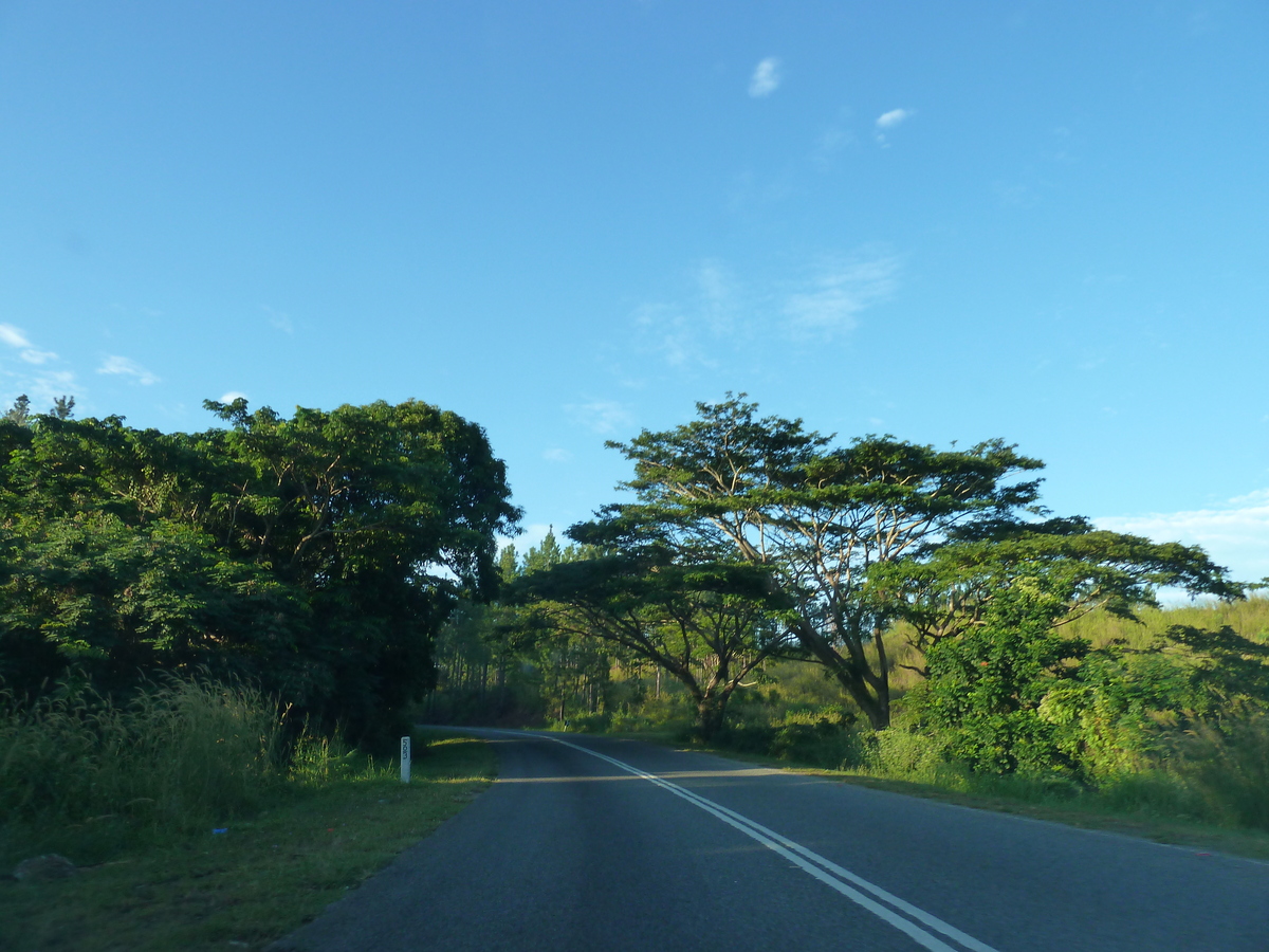 Picture Fiji Nadi to Sigatoka road 2010-05 34 - Lake Nadi to Sigatoka road