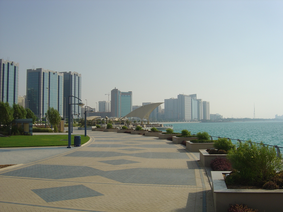 Picture United Arab Emirates Abu Dhabi 2005-09 4 - Monument Abu Dhabi