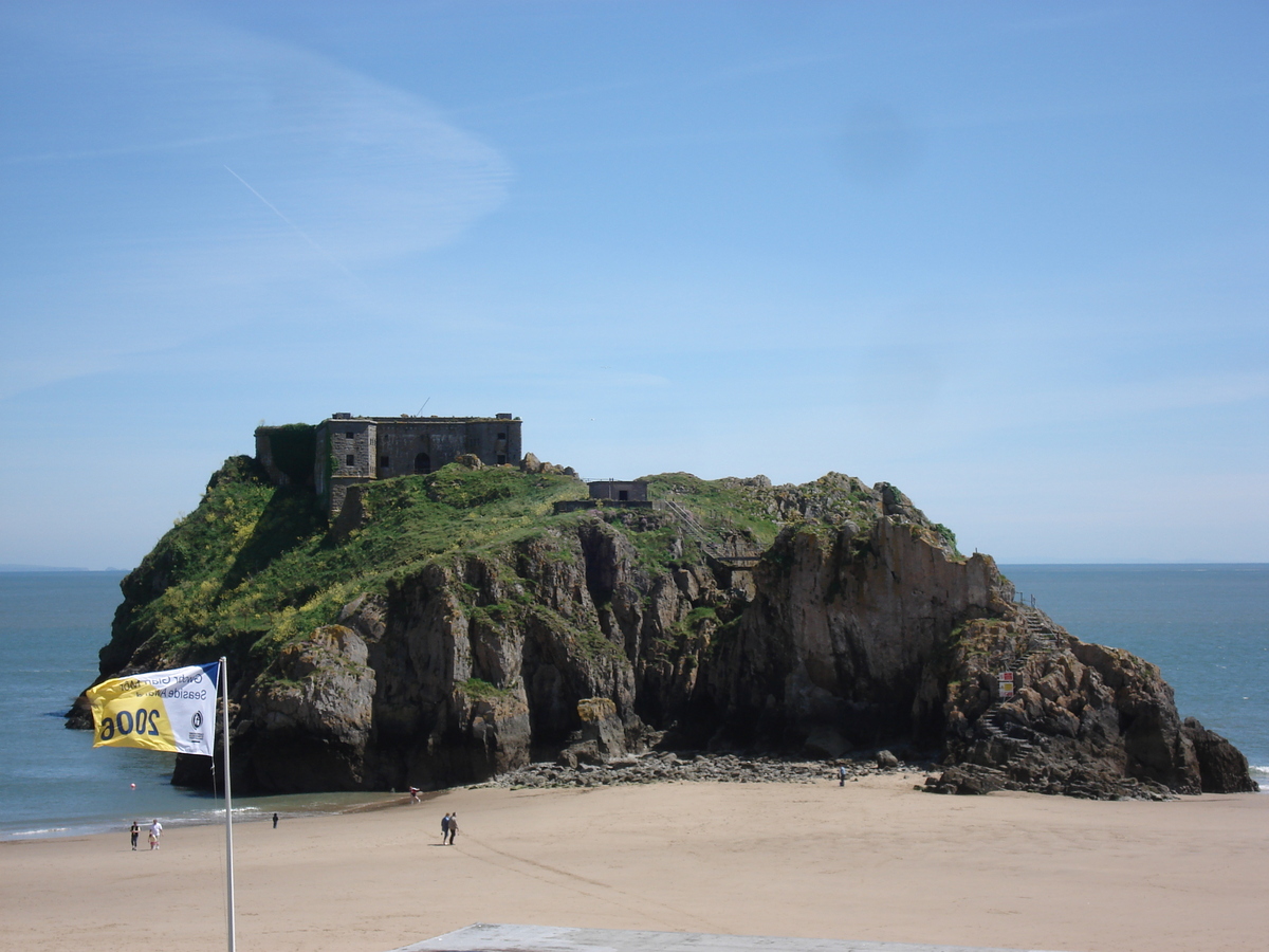 Picture United Kingdom Pembrokeshire Tenby 2006-05 133 - SPA Tenby