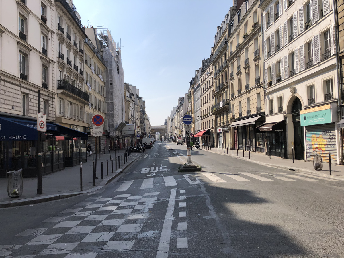 Picture France Paris lockdown 2020-03 217 - Waterfall Paris lockdown