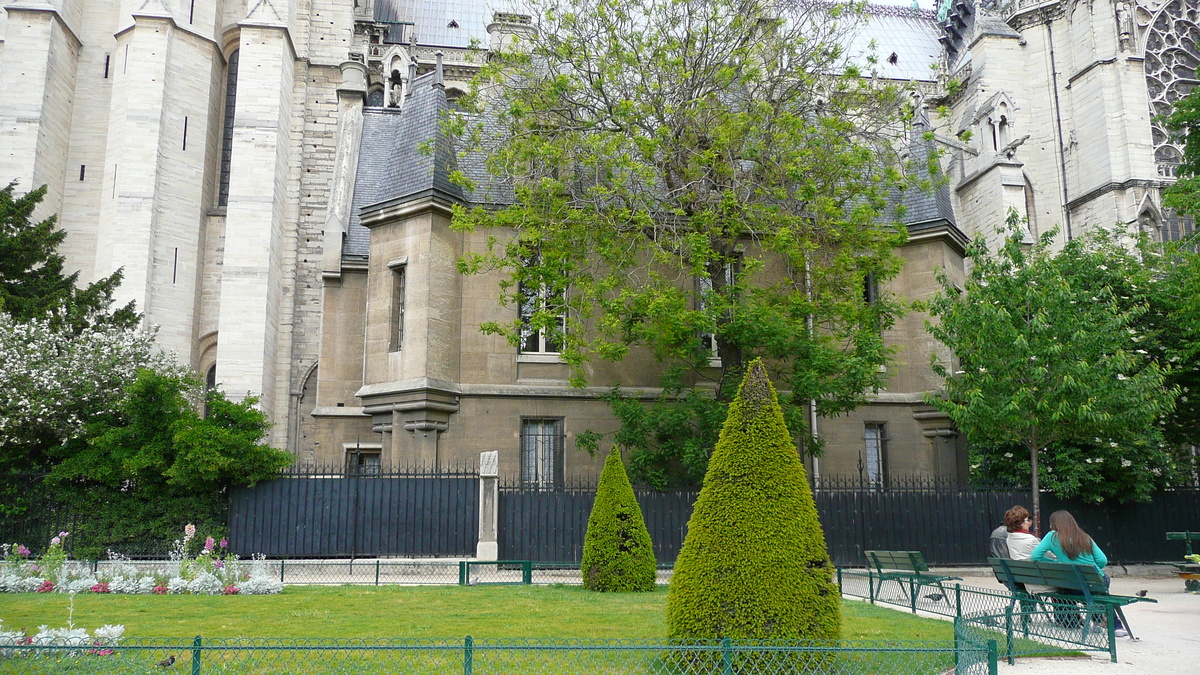 Picture France Paris Notre Dame 2007-05 34 - Lands Notre Dame