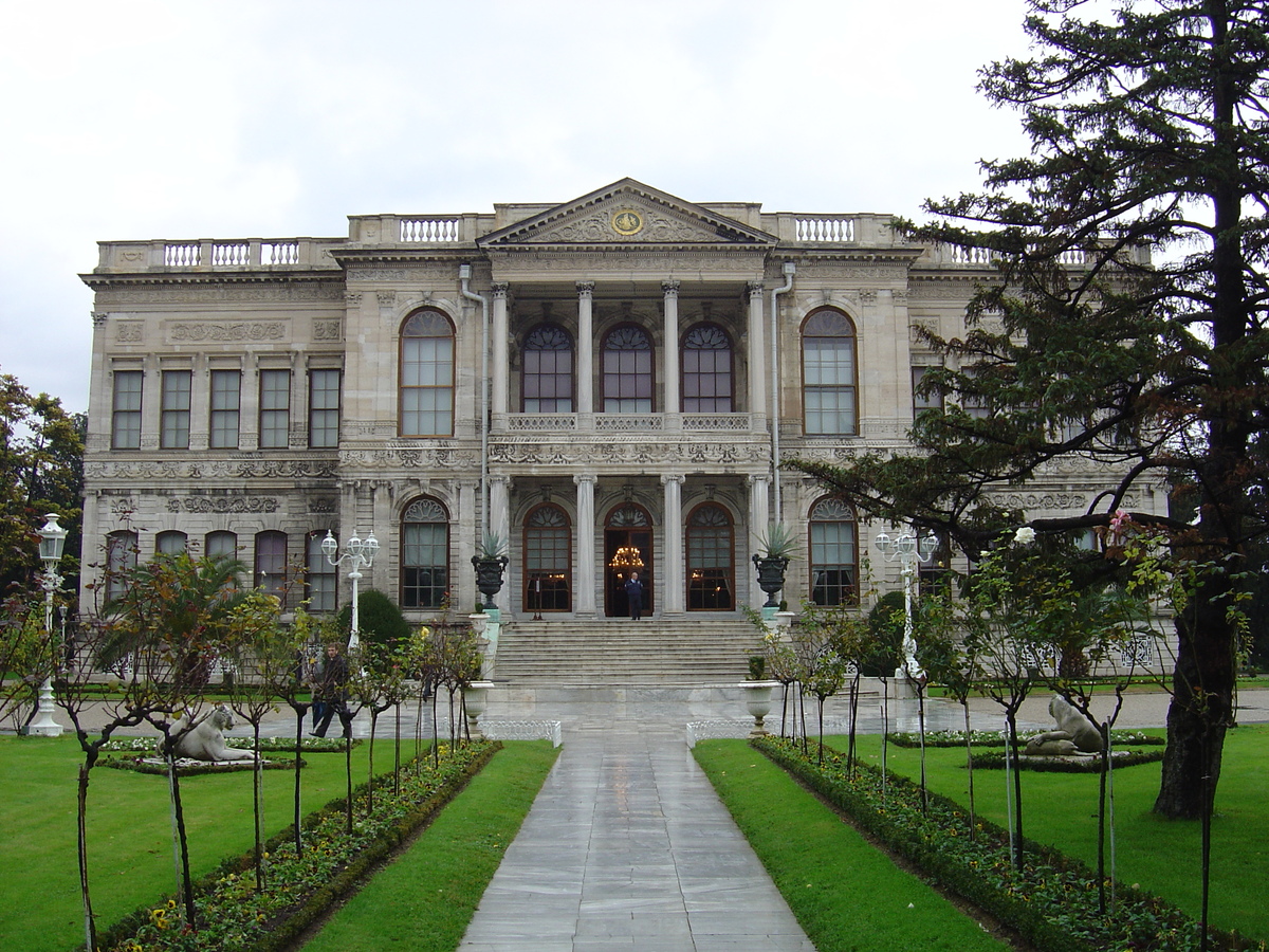 Picture Turkey Istanbul Dolmabahce Palace 2004-12 6 - Monuments Dolmabahce Palace