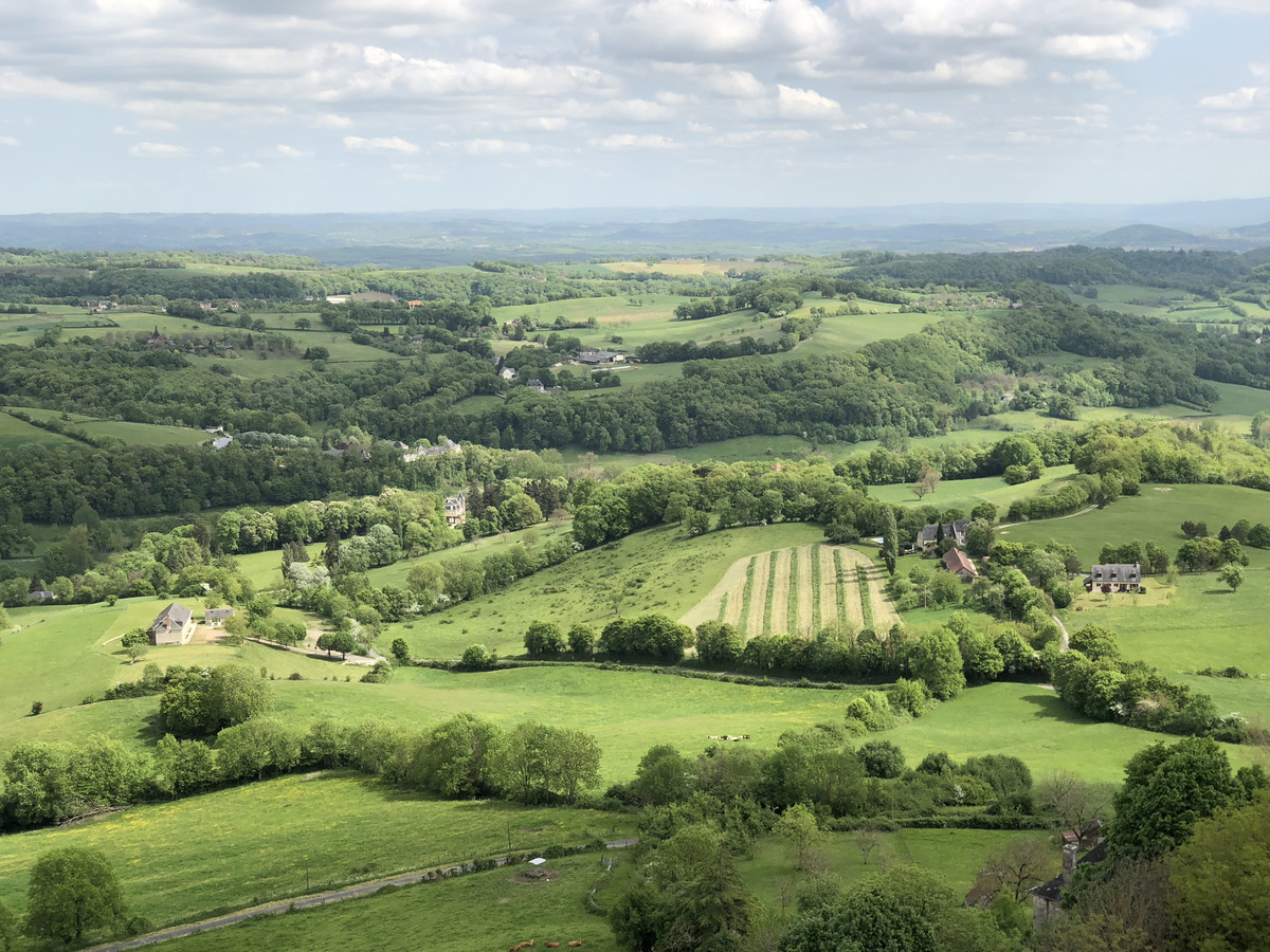 Picture France Turenne 2018-04 58 - City View Turenne