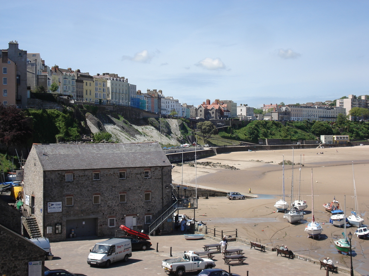 Picture United Kingdom Pembrokeshire Tenby 2006-05 110 - Spring Tenby