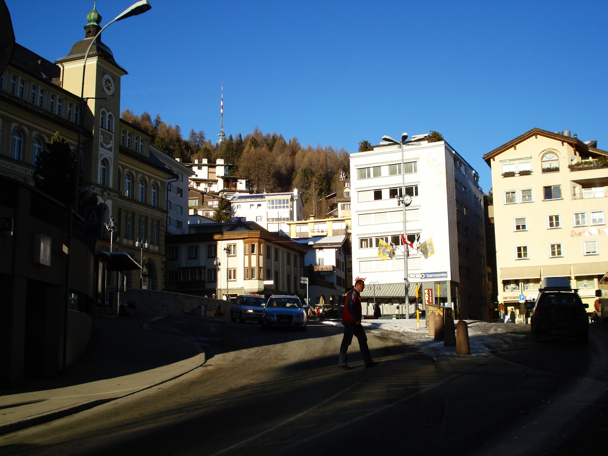 Picture Swiss St Moritz 2007-01 135 - To see St Moritz