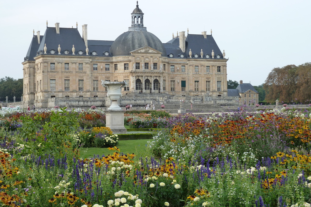 Picture France Vaux Le Vicomte Castle Vaux Le Vicomte Gardens 2010-09 76 - Resorts Vaux Le Vicomte Gardens