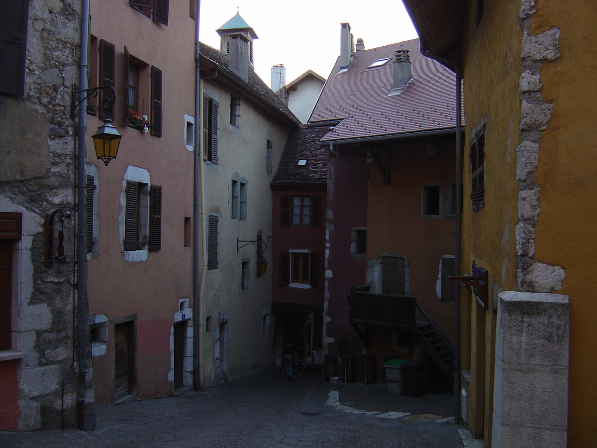 Picture France Annecy 2004-08 41 - Street Annecy