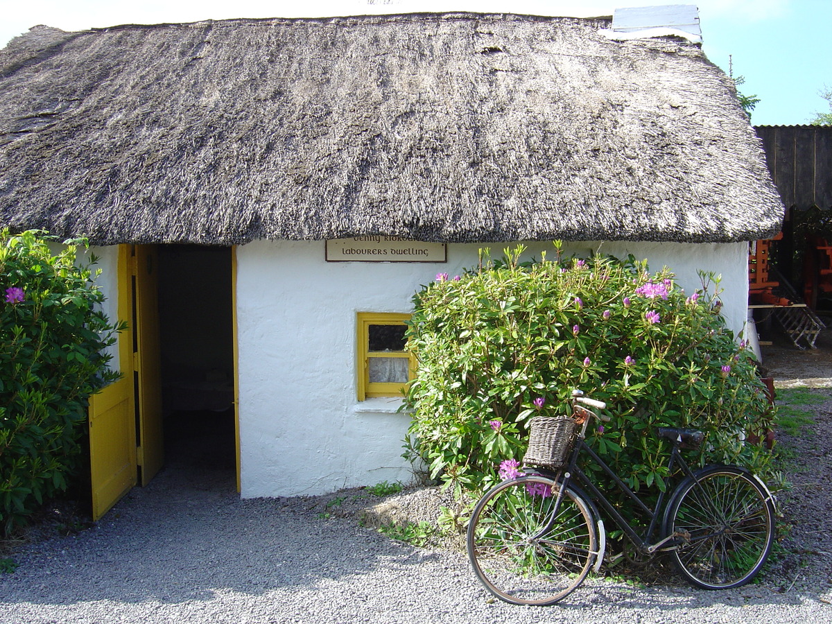 Picture Ireland Kerry Bog village 2004-05 7 - To see Kerry Bog village