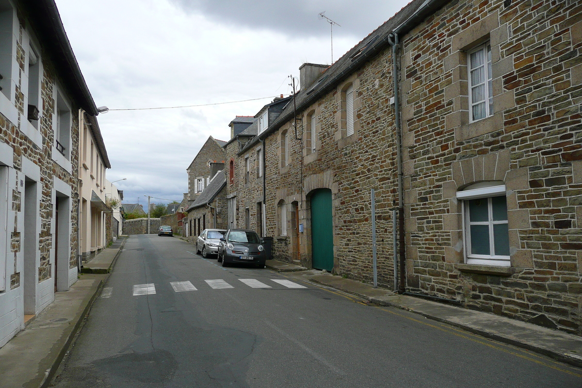 Picture France Treguier 2007-08 102 - Streets Treguier