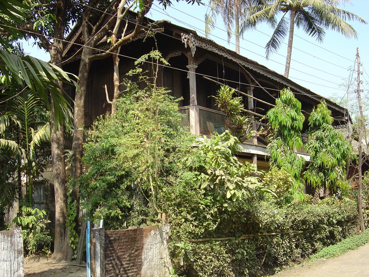 Picture Myanmar Dawei (TAVOY) 2005-01 41 - Cheap Room Dawei (TAVOY)