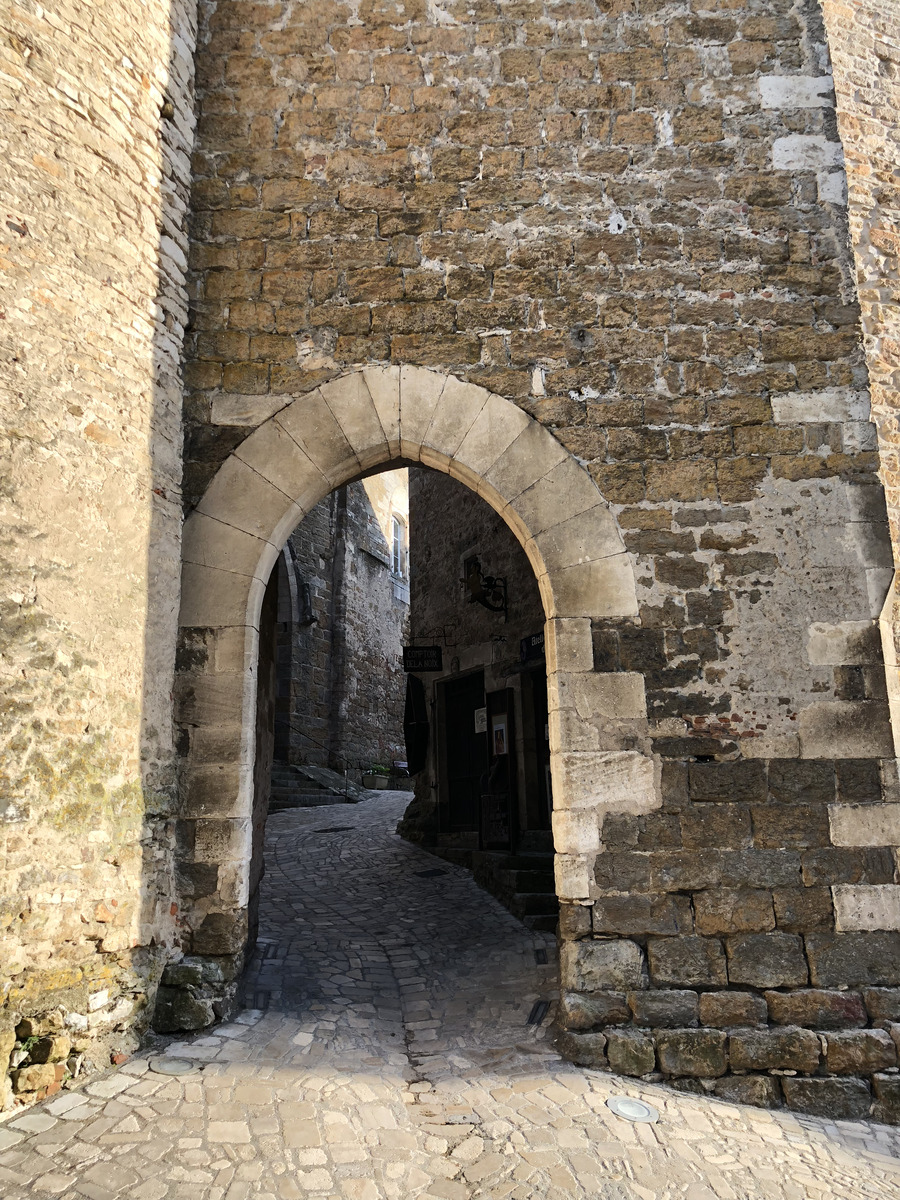 Picture France Carennac 2018-04 31 - Monument Carennac