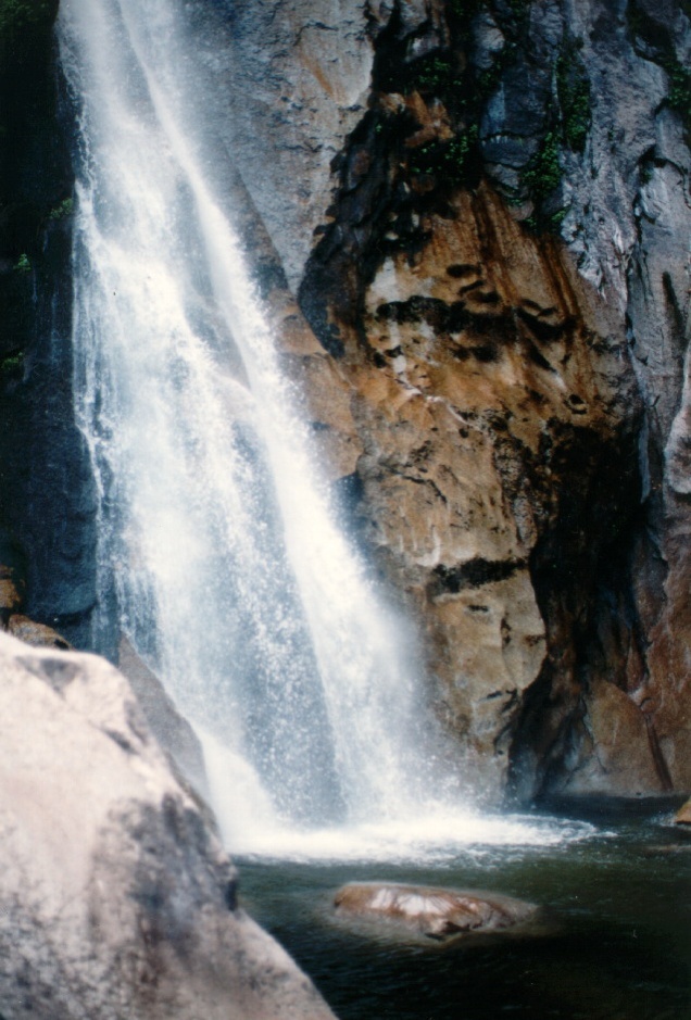 Picture United States Yosemite National Park 1992-08 17 - Monuments Yosemite National Park