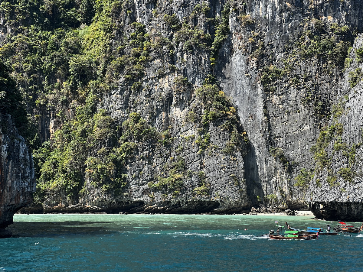 Picture Thailand Phuket to Ko Phi Phi Ferry 2021-12 44 - Walking Street Phuket to Ko Phi Phi Ferry