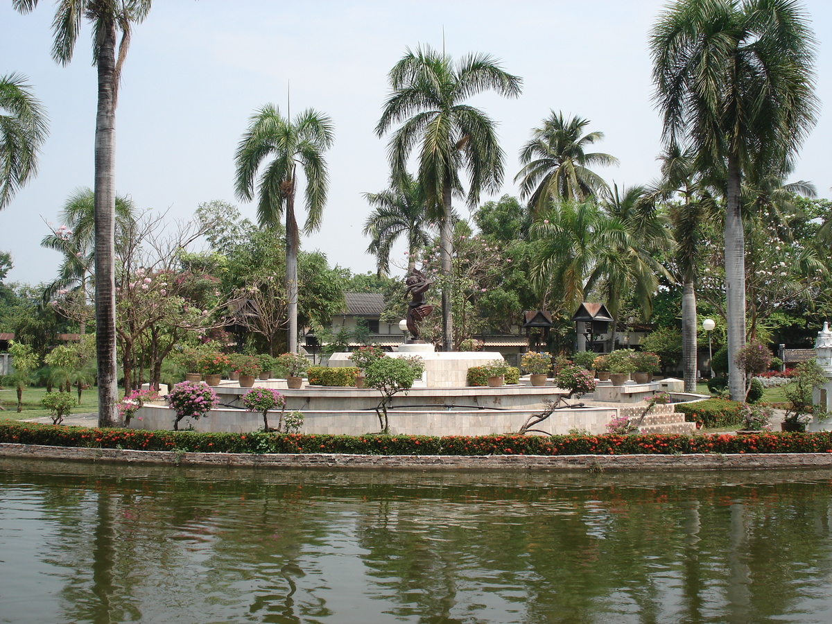 Picture Thailand Chiang Mai Inside Canal Buak Had Park 2006-04 13 - Waterfall Buak Had Park