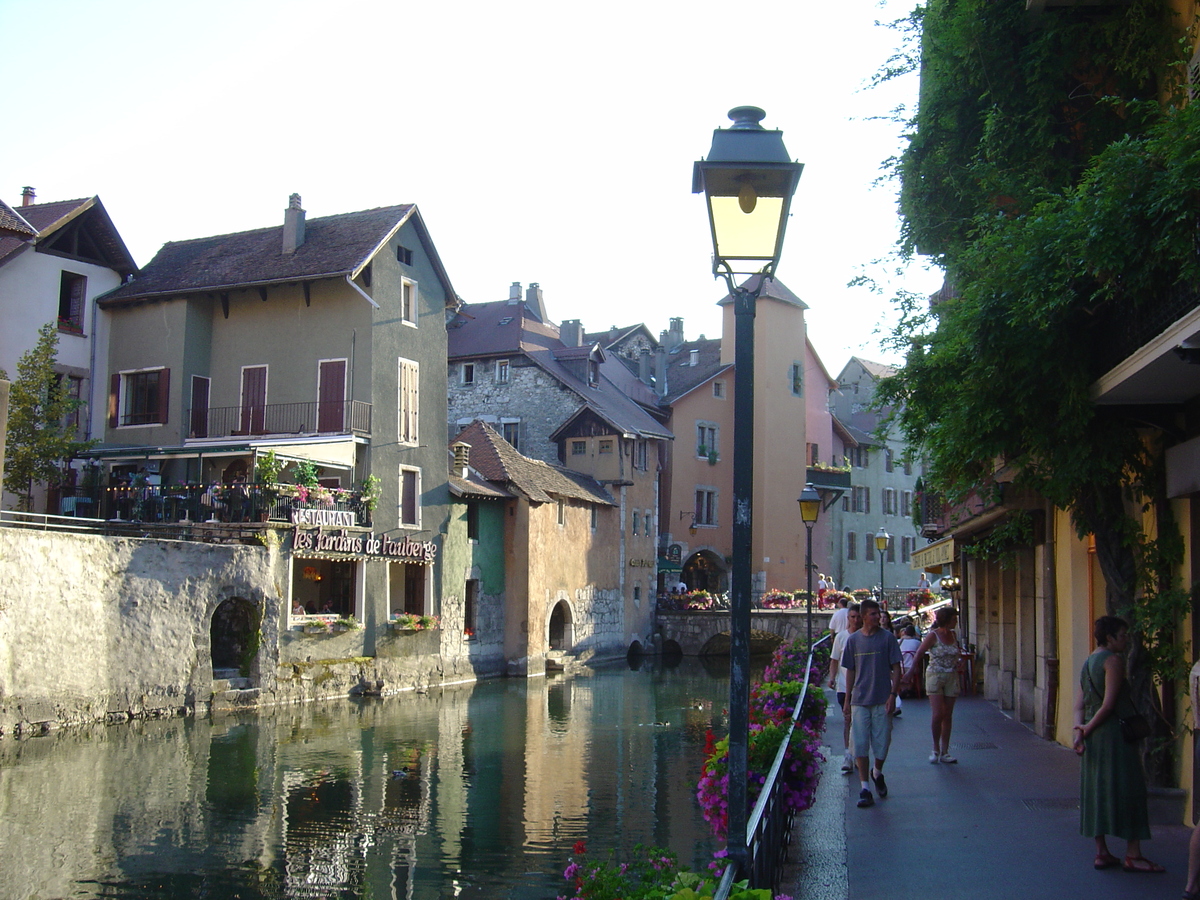 Picture France Annecy 2004-08 23 - Lakes Annecy