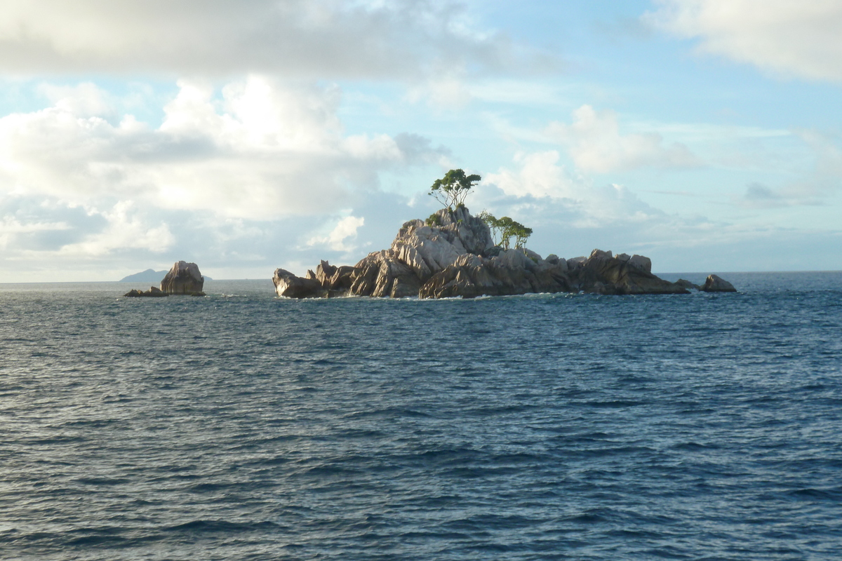 Picture Seychelles Praslin 2011-10 144 - Rain Season Praslin