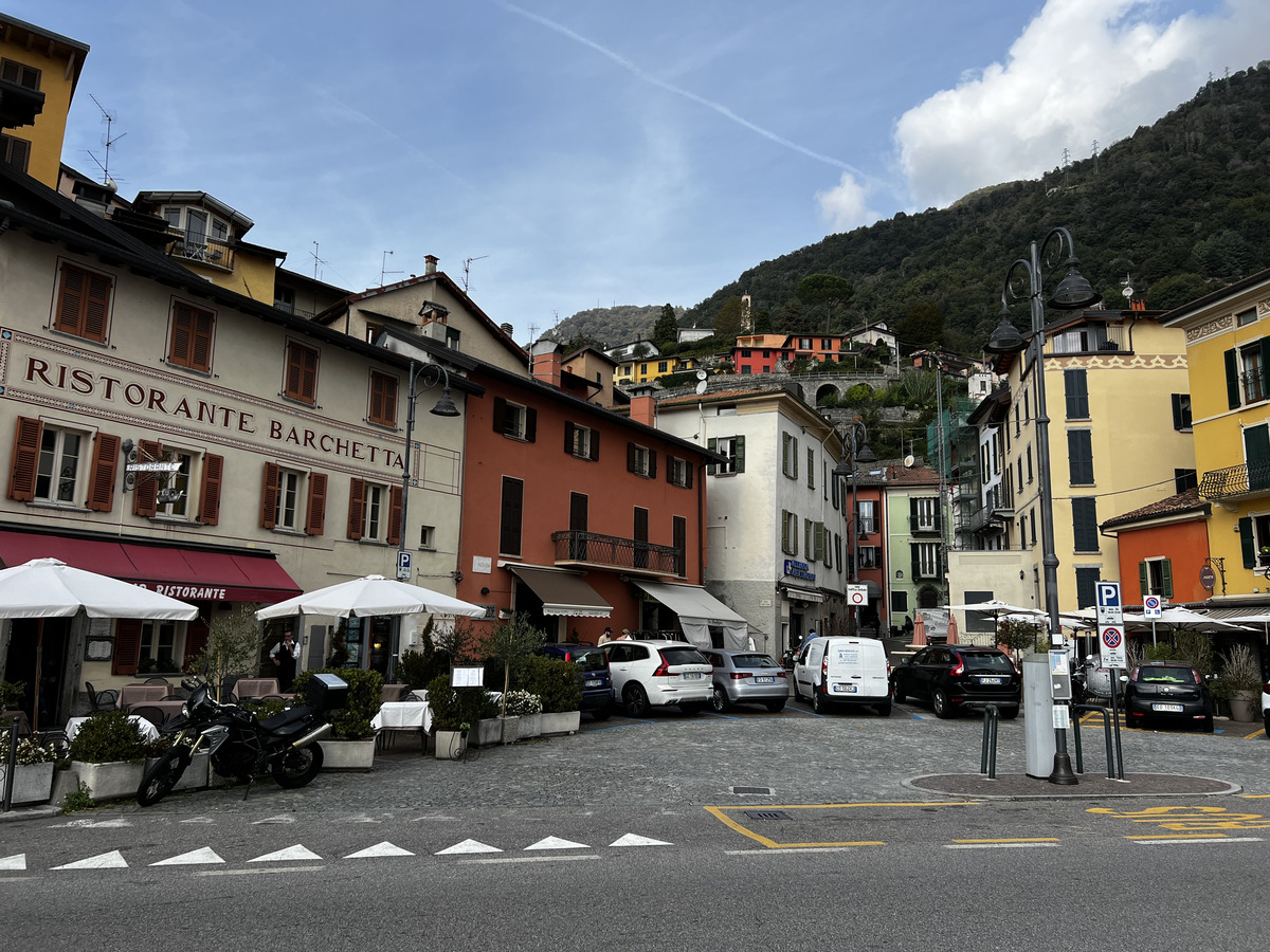 Picture Italy Lago di Como 2023-10 24 - Resorts Lago di Como