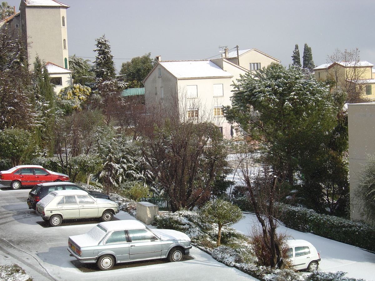 Picture France Vence 2005-02 23 - Rain Season Vence