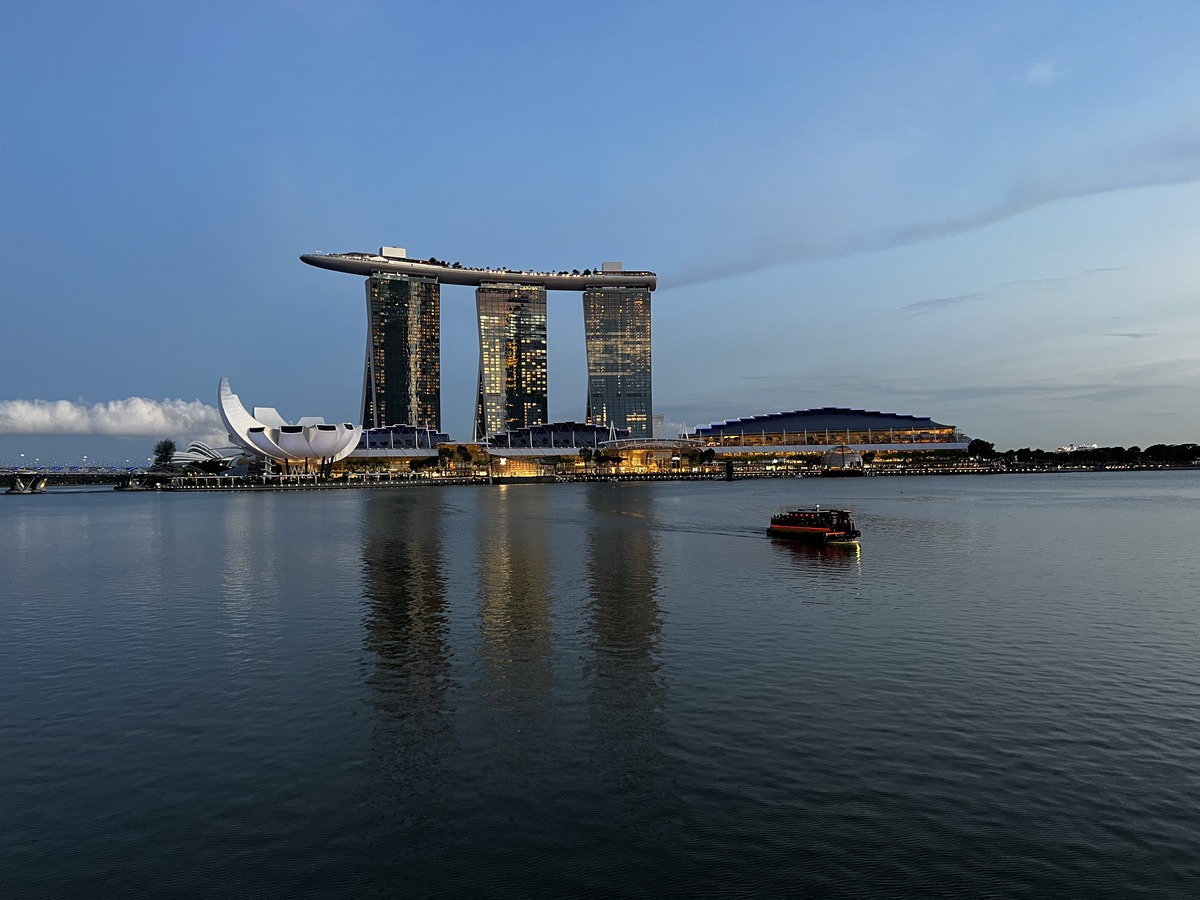 Picture Singapore Marina Bay 2023-01 21 - To see Marina Bay