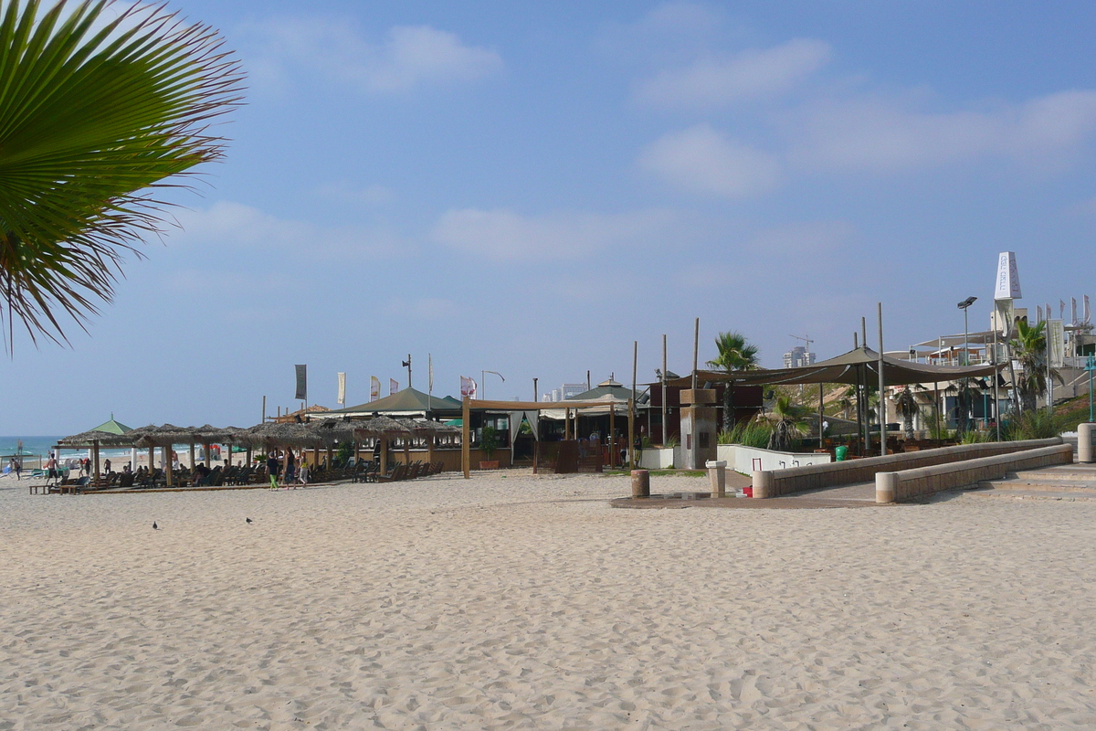 Picture Israel Rishon Le Zion Beach 2007-06 12 - Streets Rishon Le Zion Beach