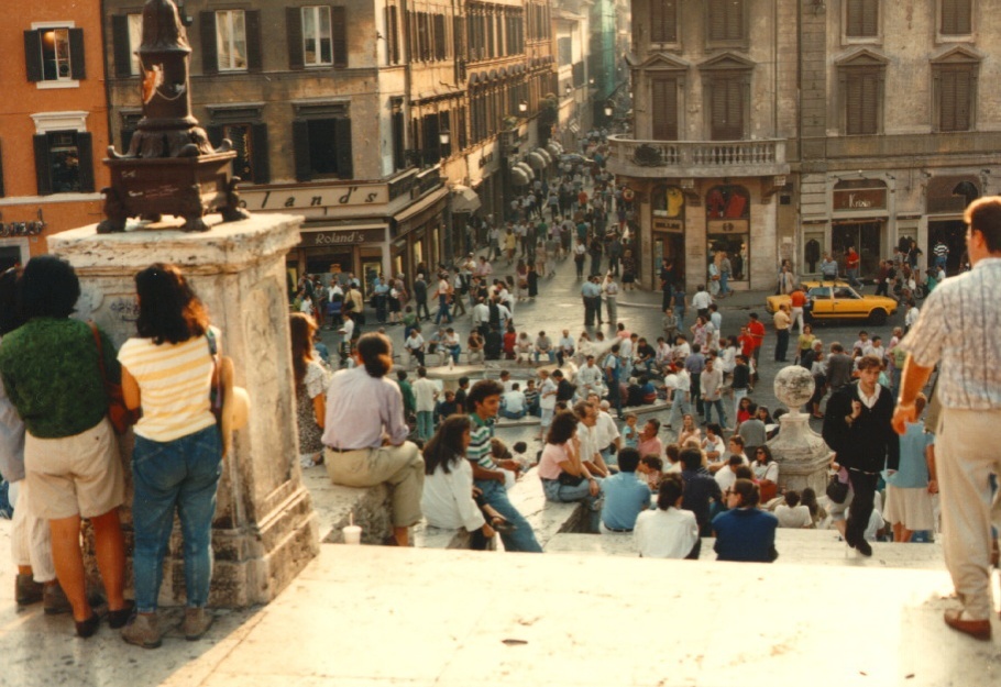 Picture Italy Rome 1989-09 16 - Cheap Room Rome