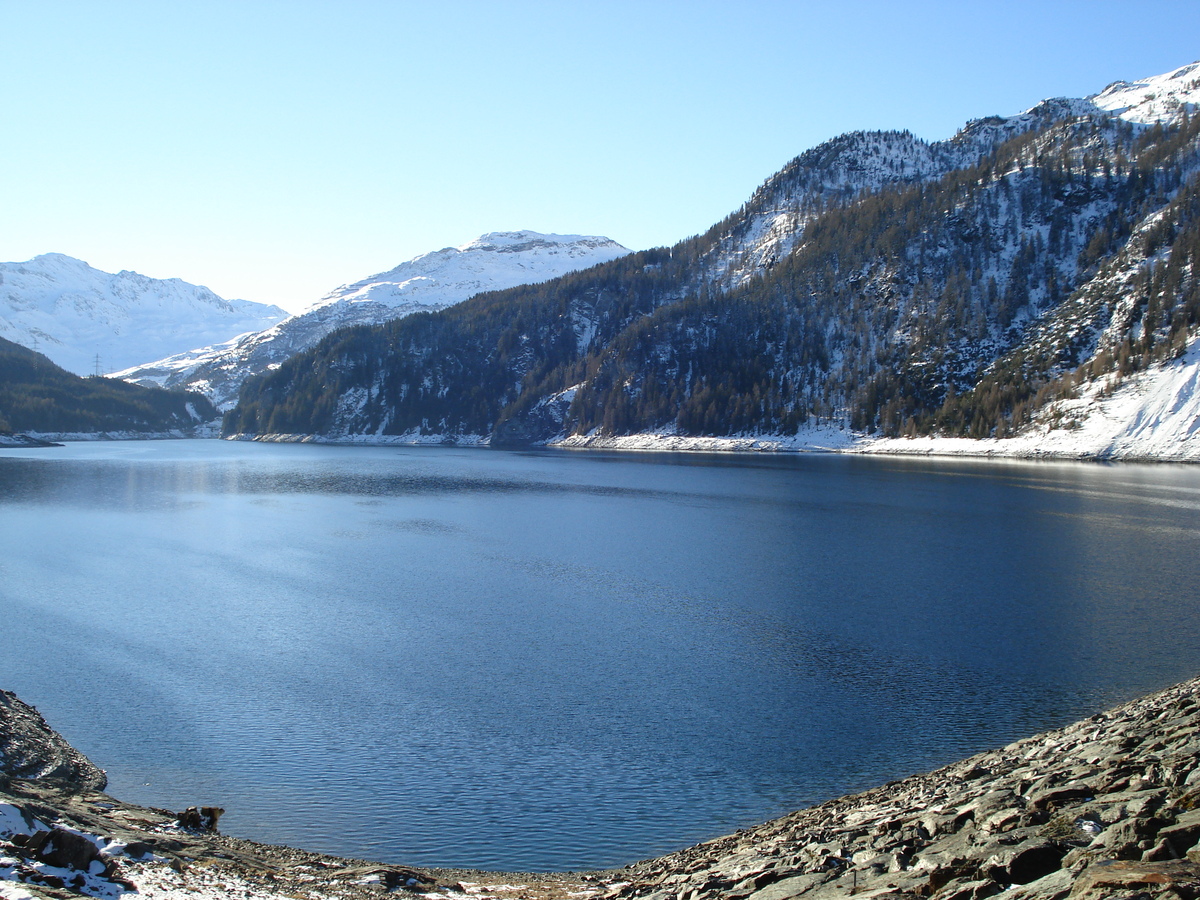 Picture Swiss Chur to St Moritz Road 2007-01 3 - Monument Chur to St Moritz Road