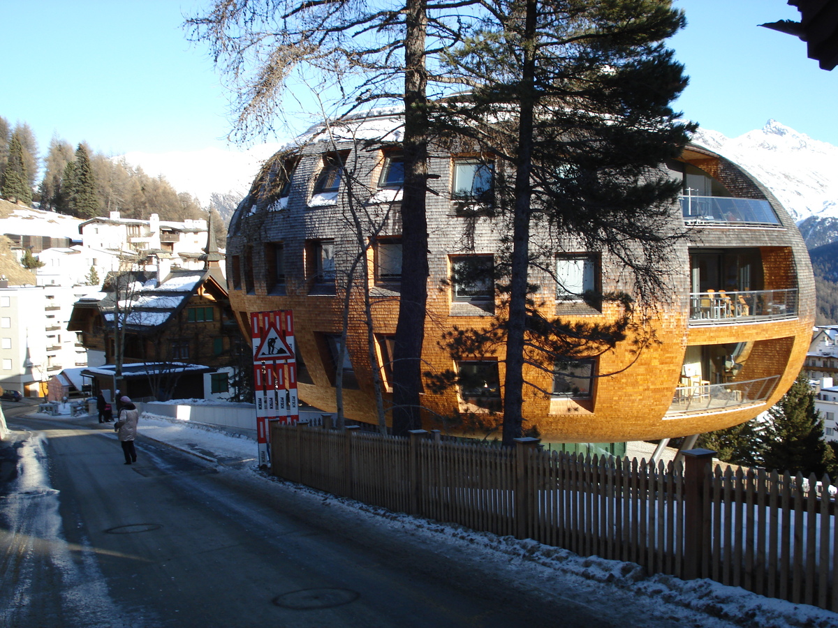 Picture Swiss St Moritz 2007-01 193 - Walking Street St Moritz