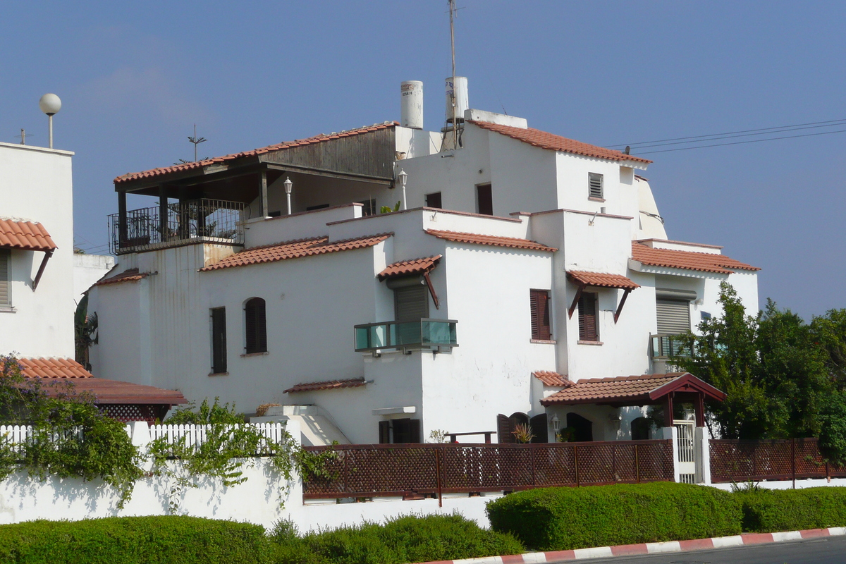 Picture Israel Rishon Le Zion 2007-06 28 - Street Rishon Le Zion