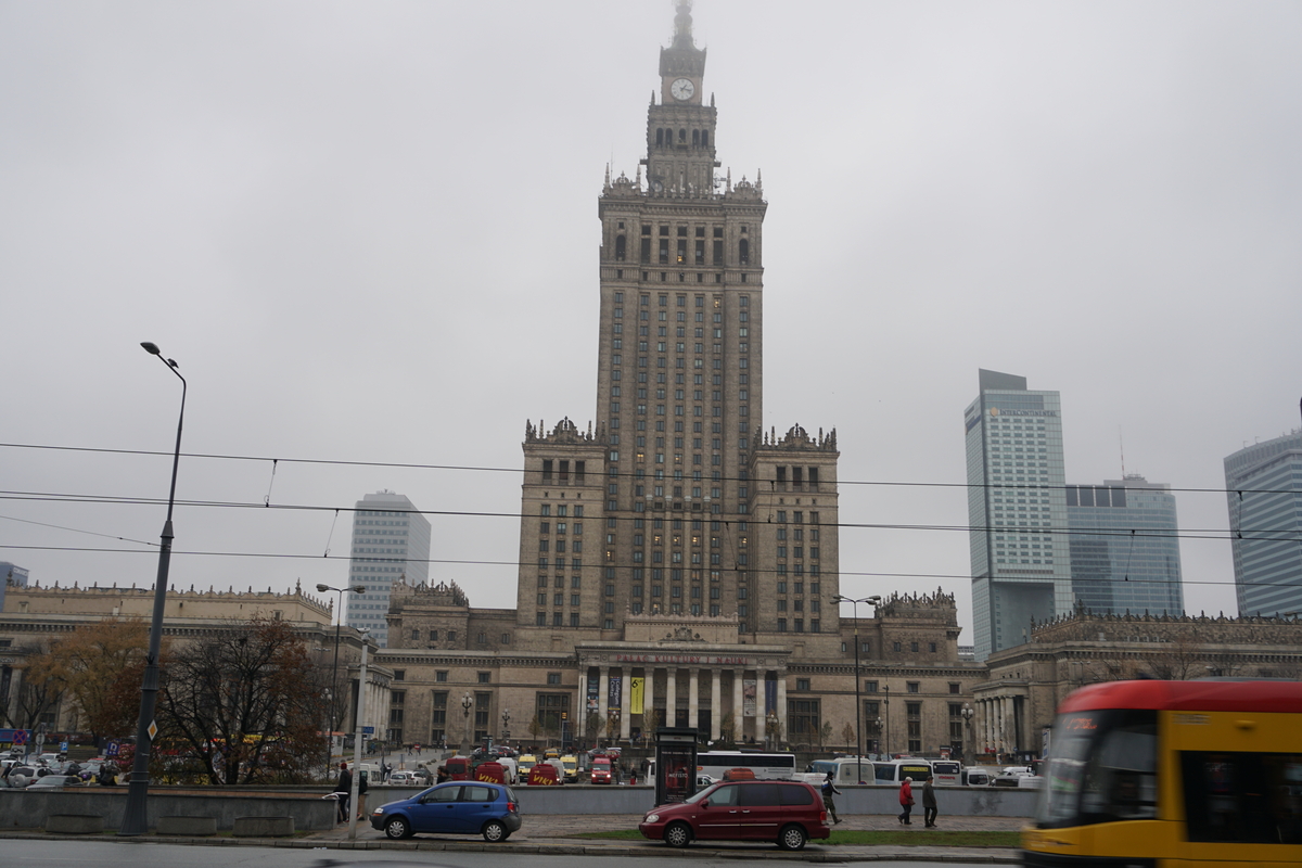 Picture Poland Warsaw 2016-10 42 - Hotel Pools Warsaw