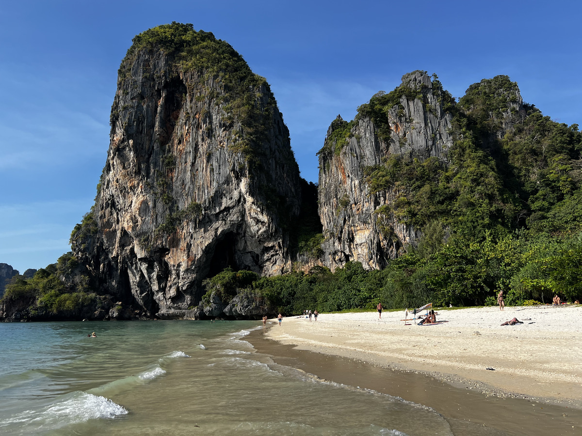 Picture Thailand Krabi 2023-01 8 - Savings Krabi