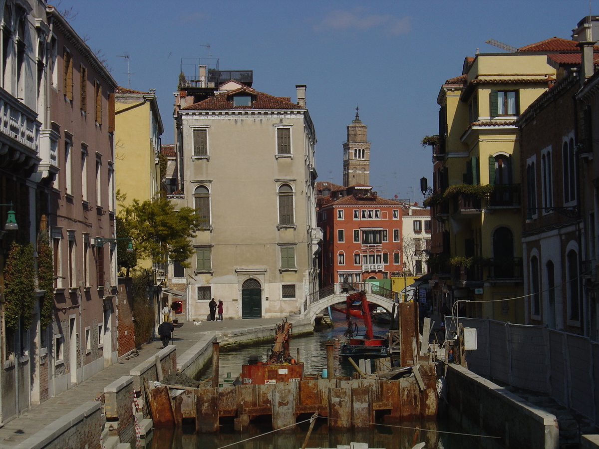 Picture Italy Venice 2005-03 11 - To see Venice