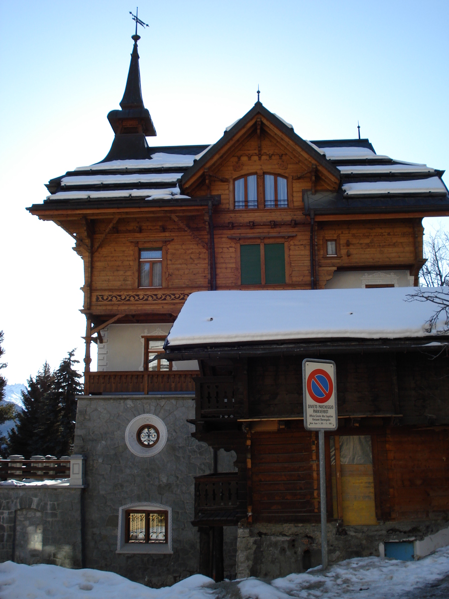 Picture Swiss St Moritz 2007-01 91 - Street St Moritz