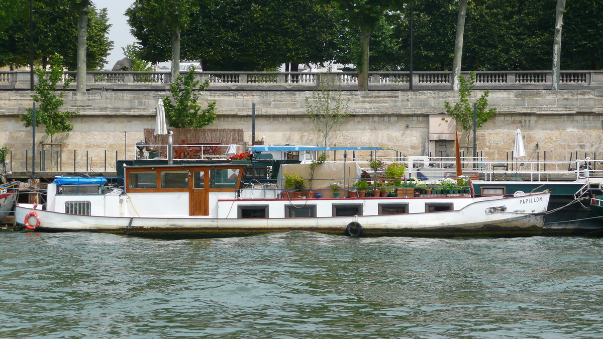 Picture France Paris Peniches Parisiennes 2007-06 34 - Hot Season Peniches Parisiennes