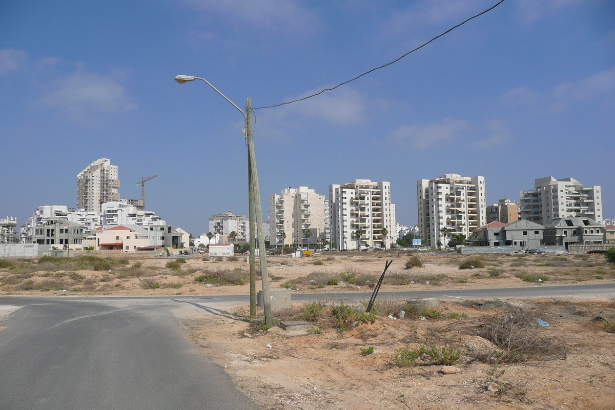 Picture Israel Rishon Le Zion 2007-06 3 - Spring Rishon Le Zion