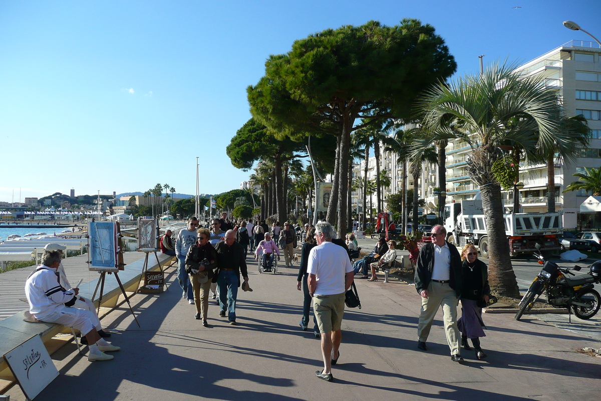 Picture France Cannes Croisette 2007-10 12 - Savings Croisette