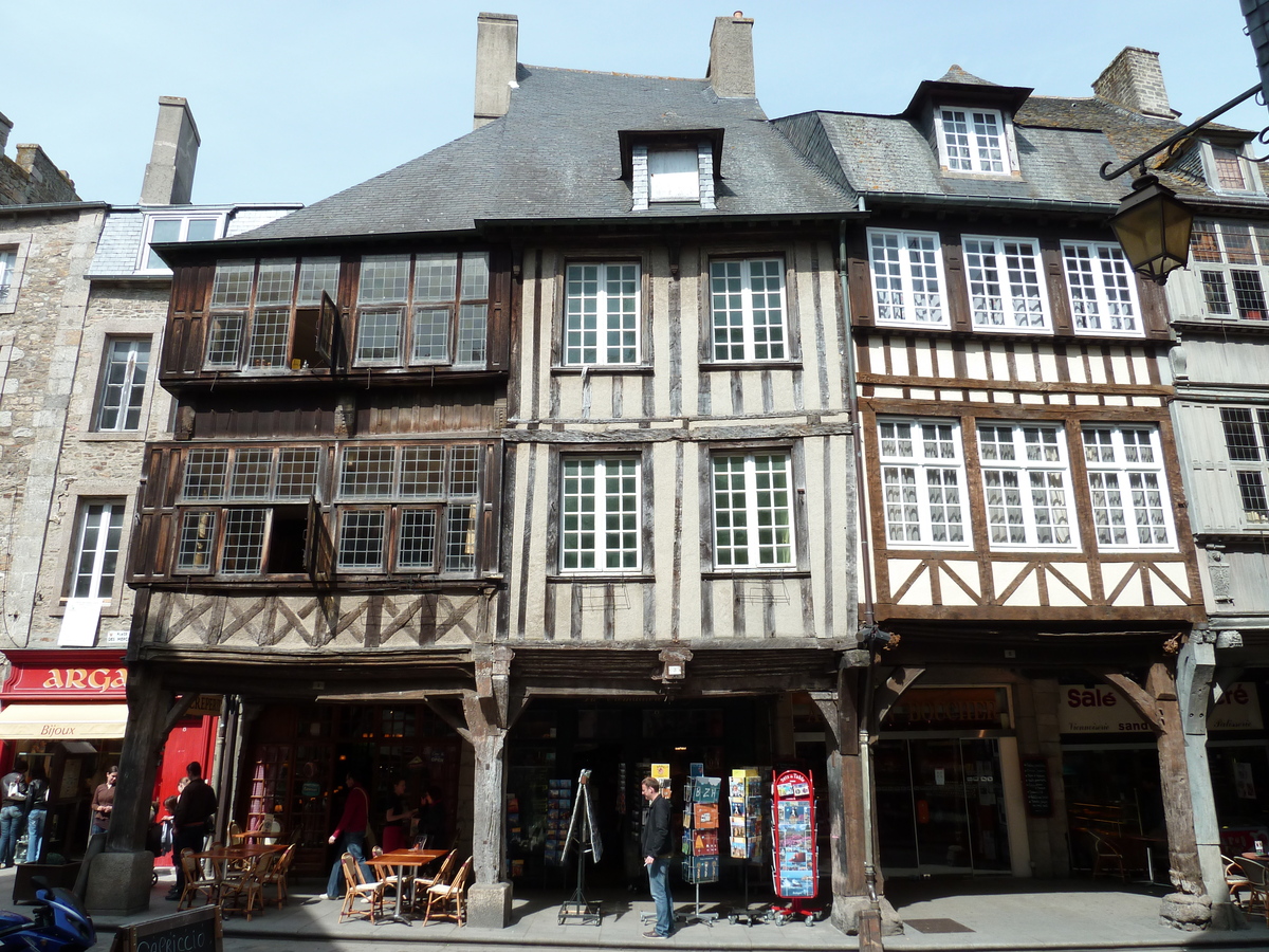 Picture France Dinan 2010-04 159 - Street Dinan