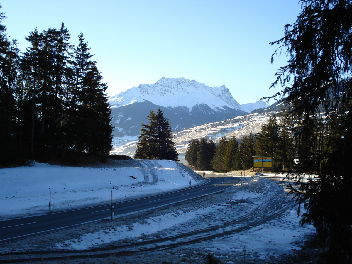 Picture Swiss Chur to St Moritz Road 2007-01 122 - Lakes Chur to St Moritz Road