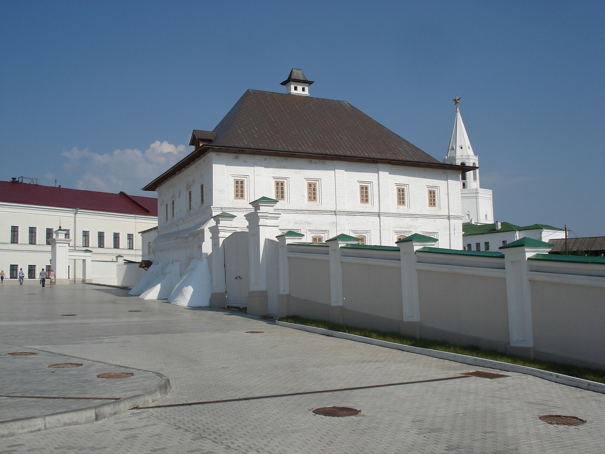 Picture Russia Kazan Kremlin 2006-07 3 - Waterfalls Kremlin