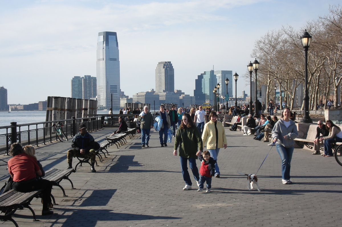 Picture United States New York Battery Park 2006-03 24 - Lake Battery Park