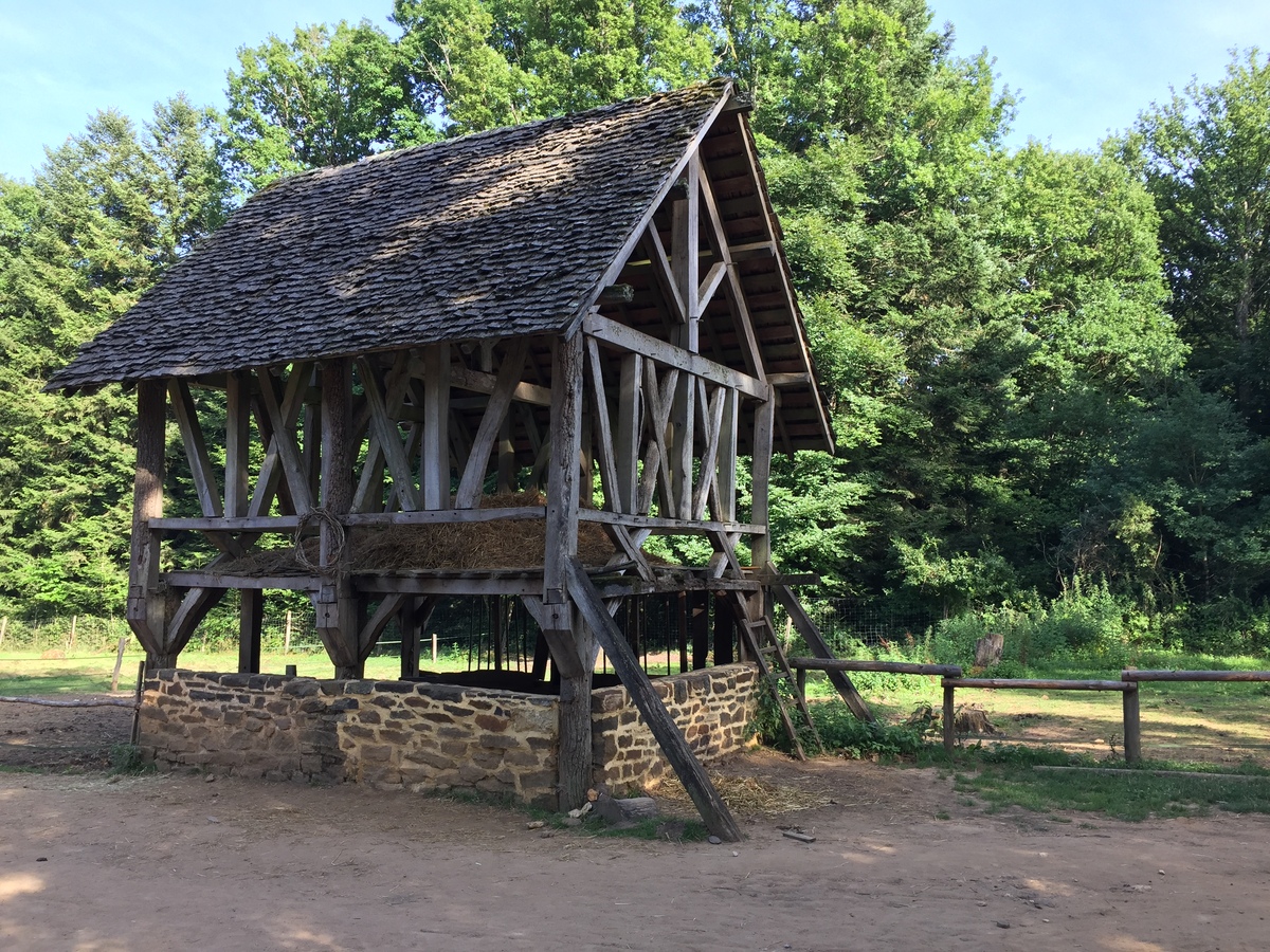 Picture France Guedelon 2017-07 0 - City Sights Guedelon