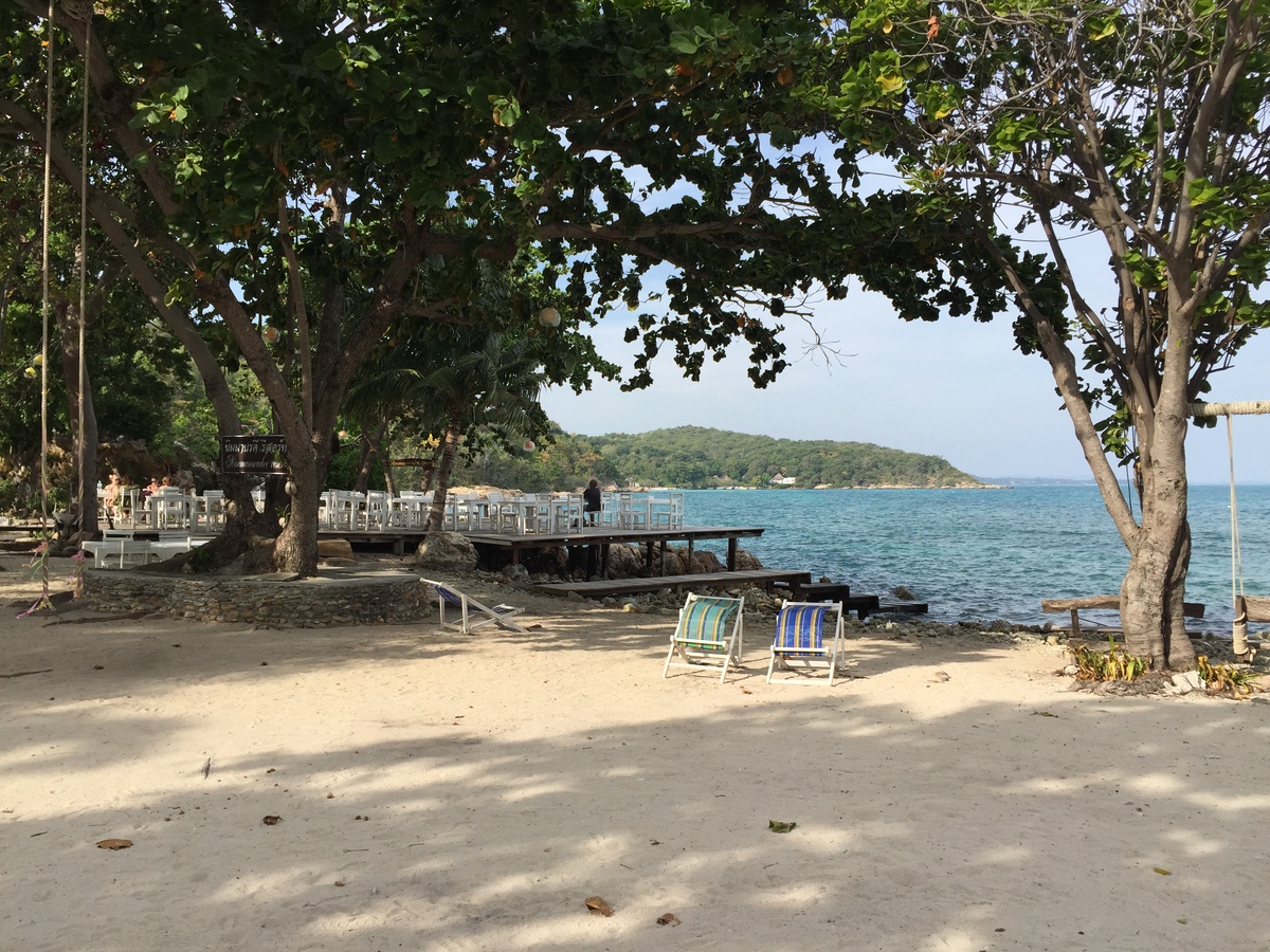 Picture Thailand Ko Samet 2014-12 79 - Monument Ko Samet