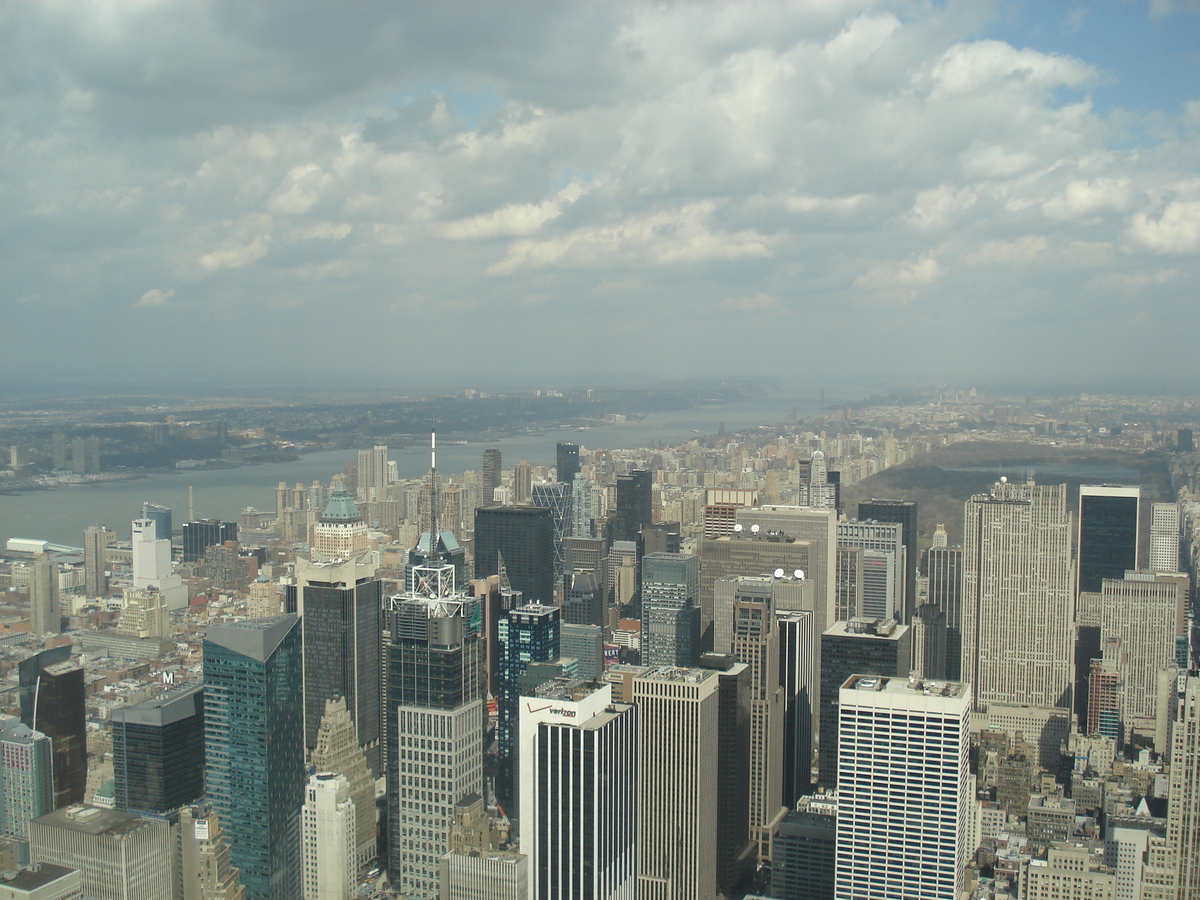 Picture United States New York Empire state building 2006-03 23 - Waterfall Empire state building