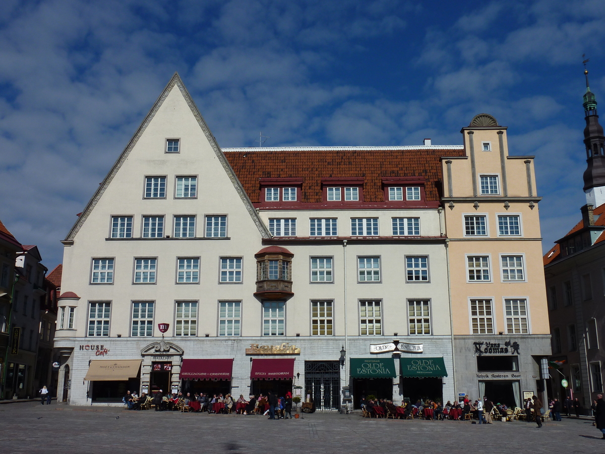 Picture Estonia Tallinn 2009-04 58 - Cost Tallinn