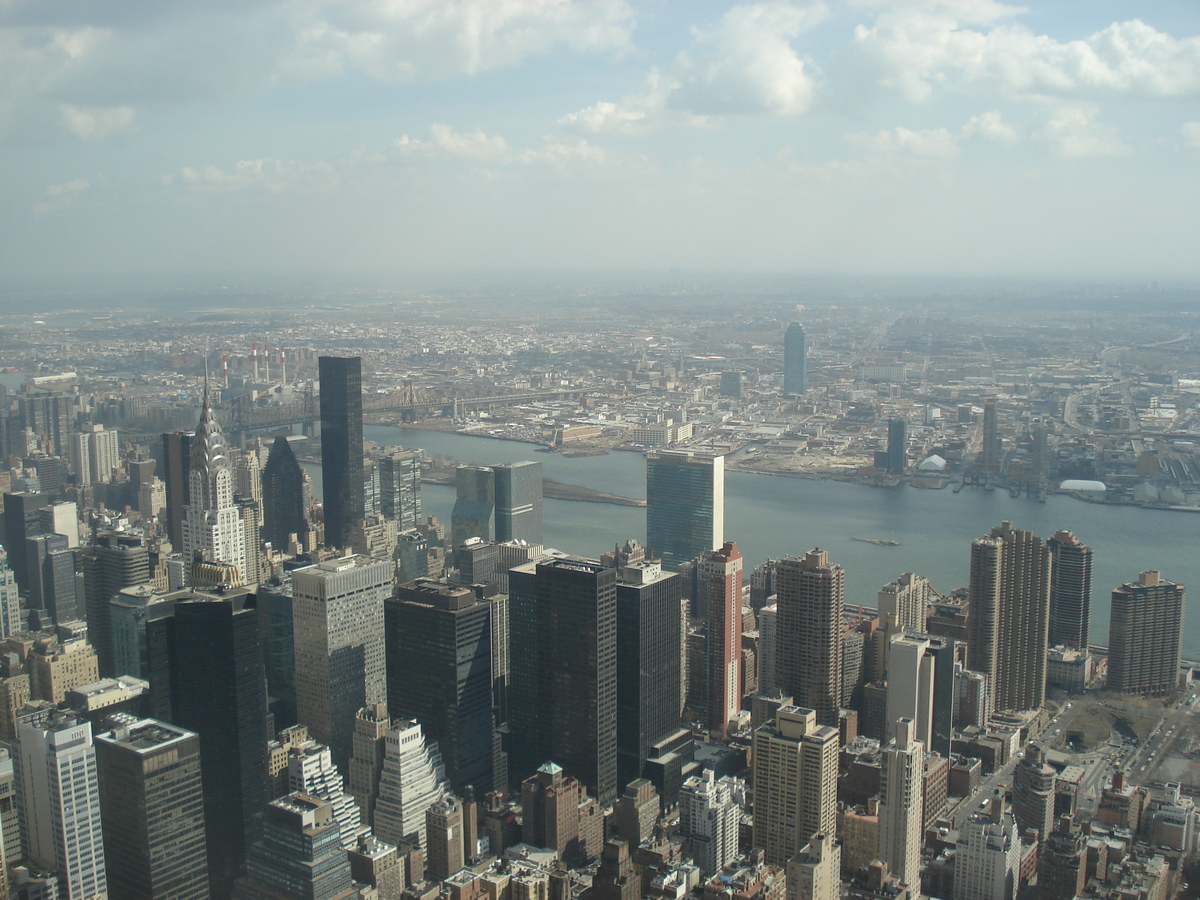 Picture United States New York Empire state building 2006-03 32 - Shopping Empire state building