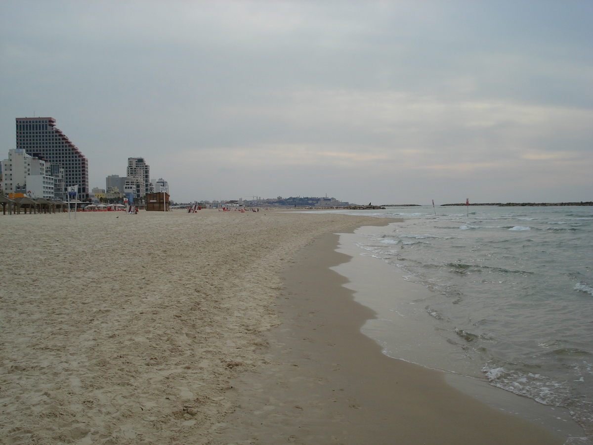 Picture Israel Tel Aviv Tel Aviv Sea Shore 2006-12 249 - Monument Tel Aviv Sea Shore