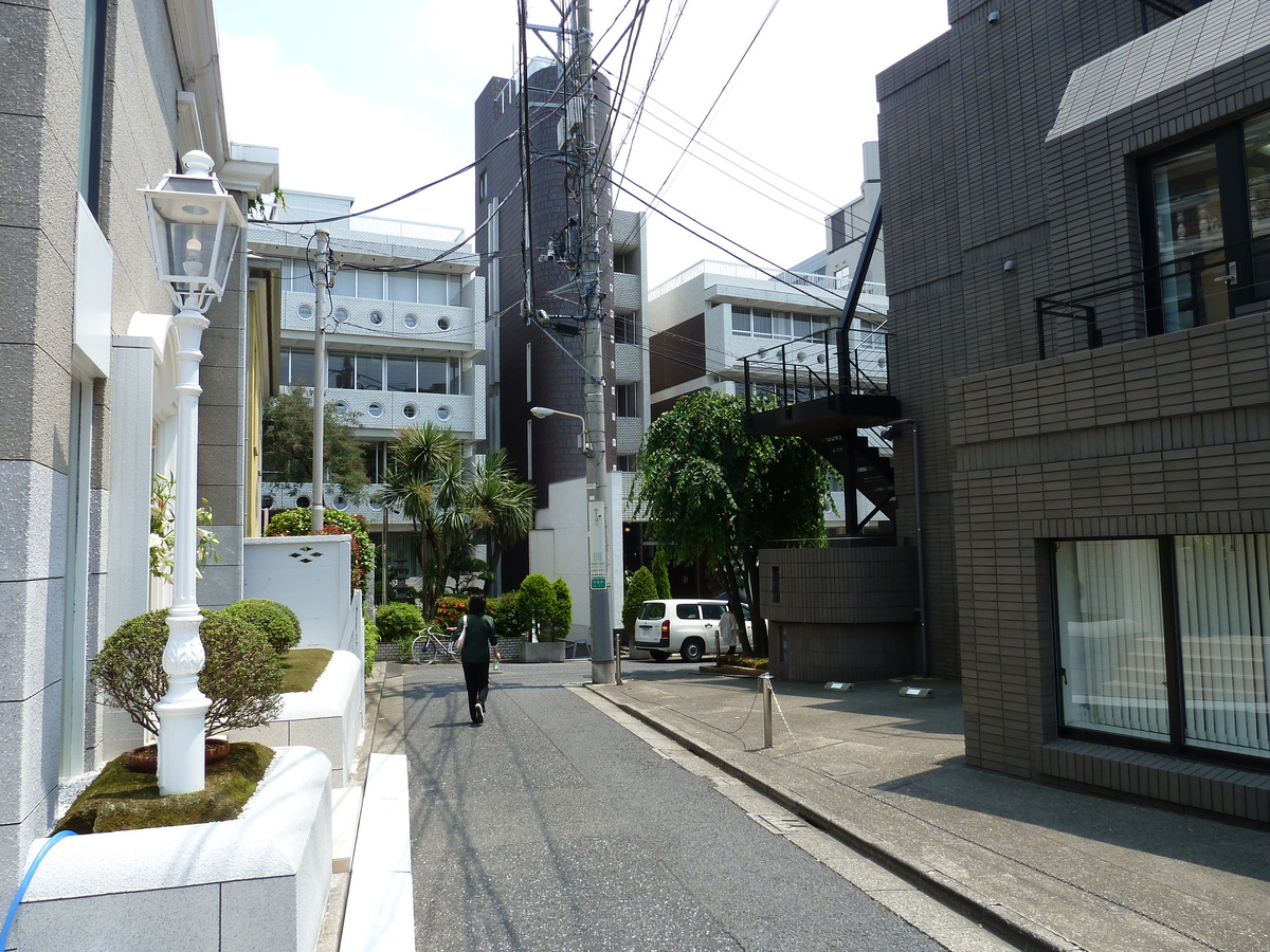 Picture Japan Tokyo Omotesando 2010-06 49 - City Sights Omotesando