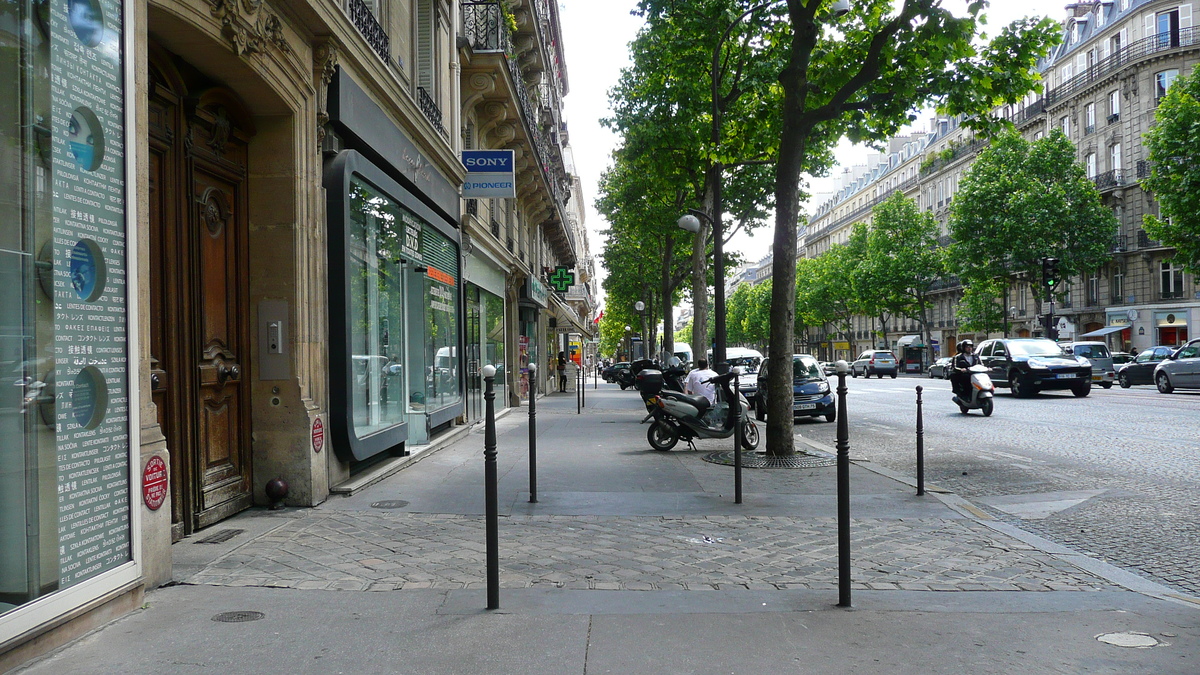 Picture France Paris Boulevard Malesherbes 2007-05 25 - Monument Boulevard Malesherbes