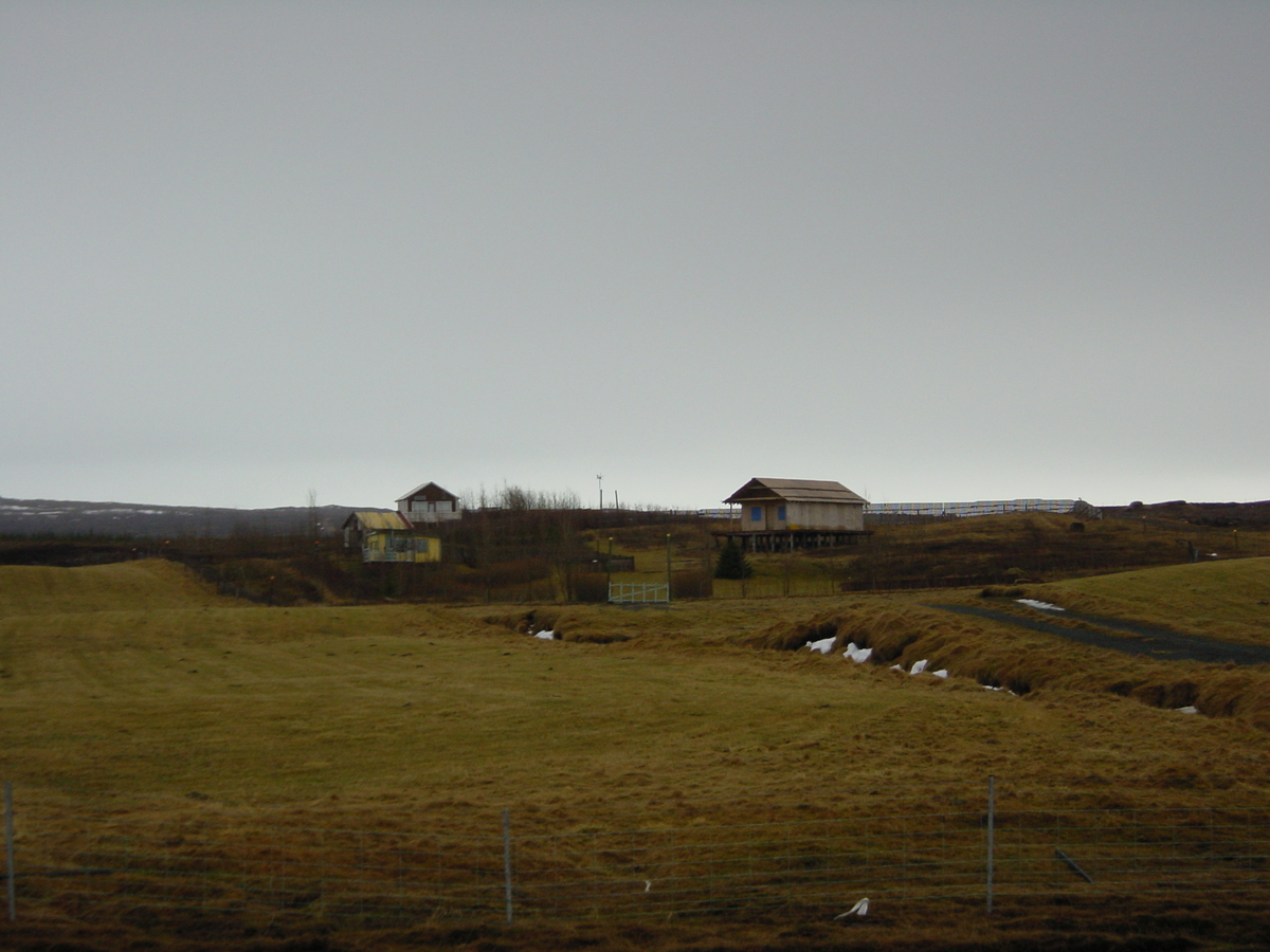 Picture Iceland Gullfoss 2003-03 22 - Street Gullfoss