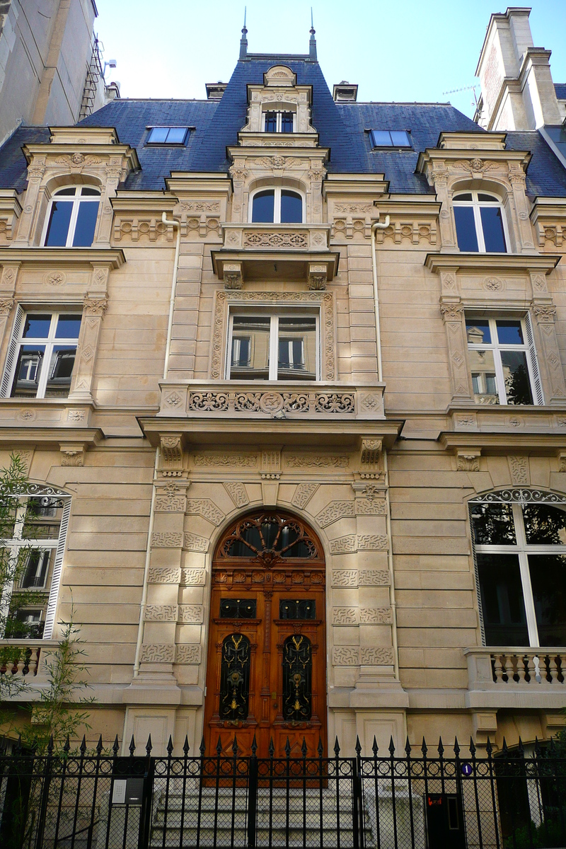 Picture France Paris 8th Arrondissement Rue Rembrandt 2007-09 34 - Sunset Rue Rembrandt