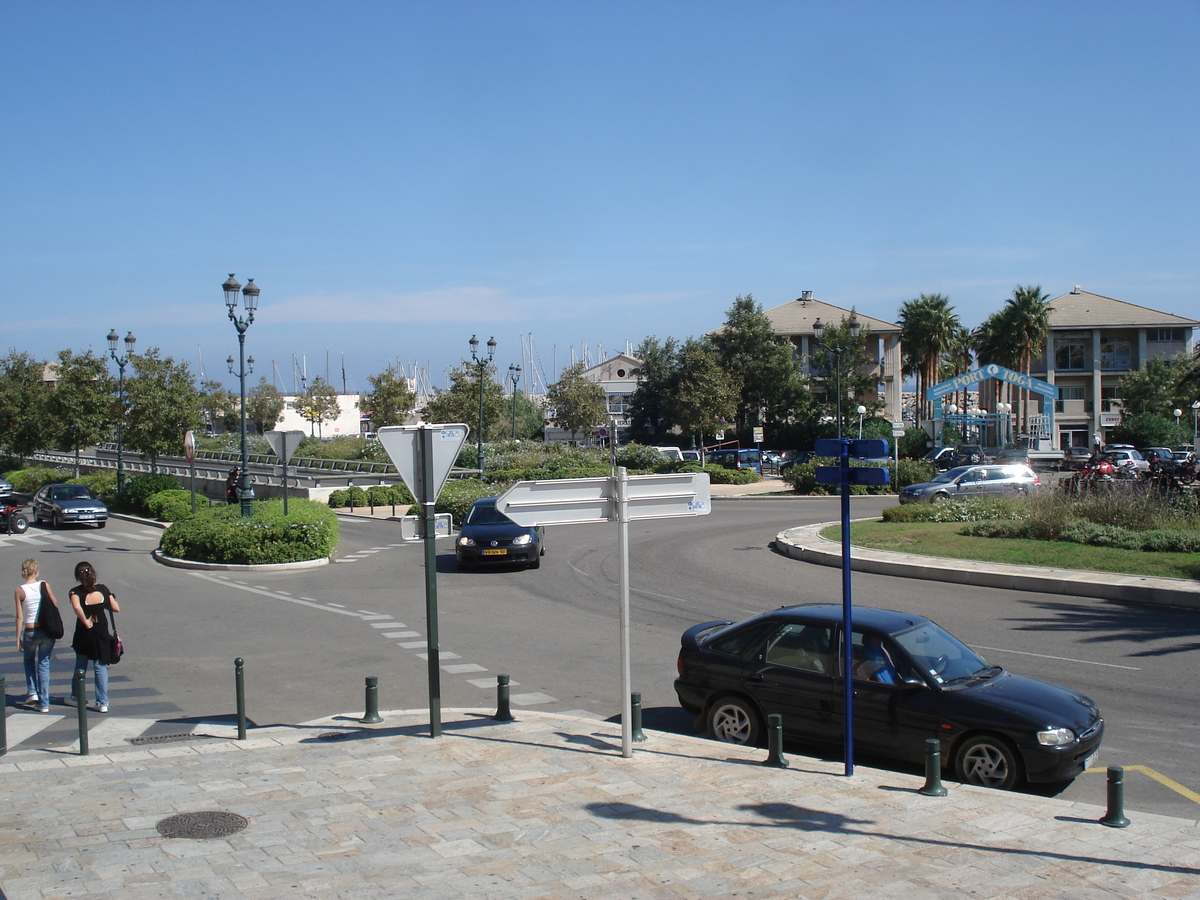 Picture France Corsica Bastia 2006-09 237 - Street Bastia